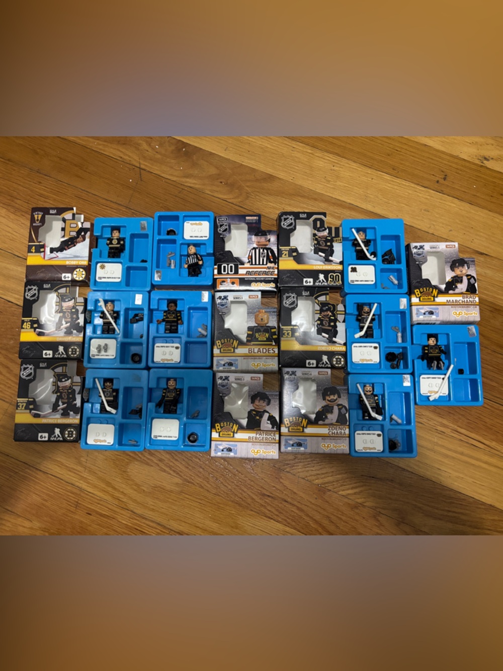 NHL Hockey Minifigures Lot with Blue Trays
